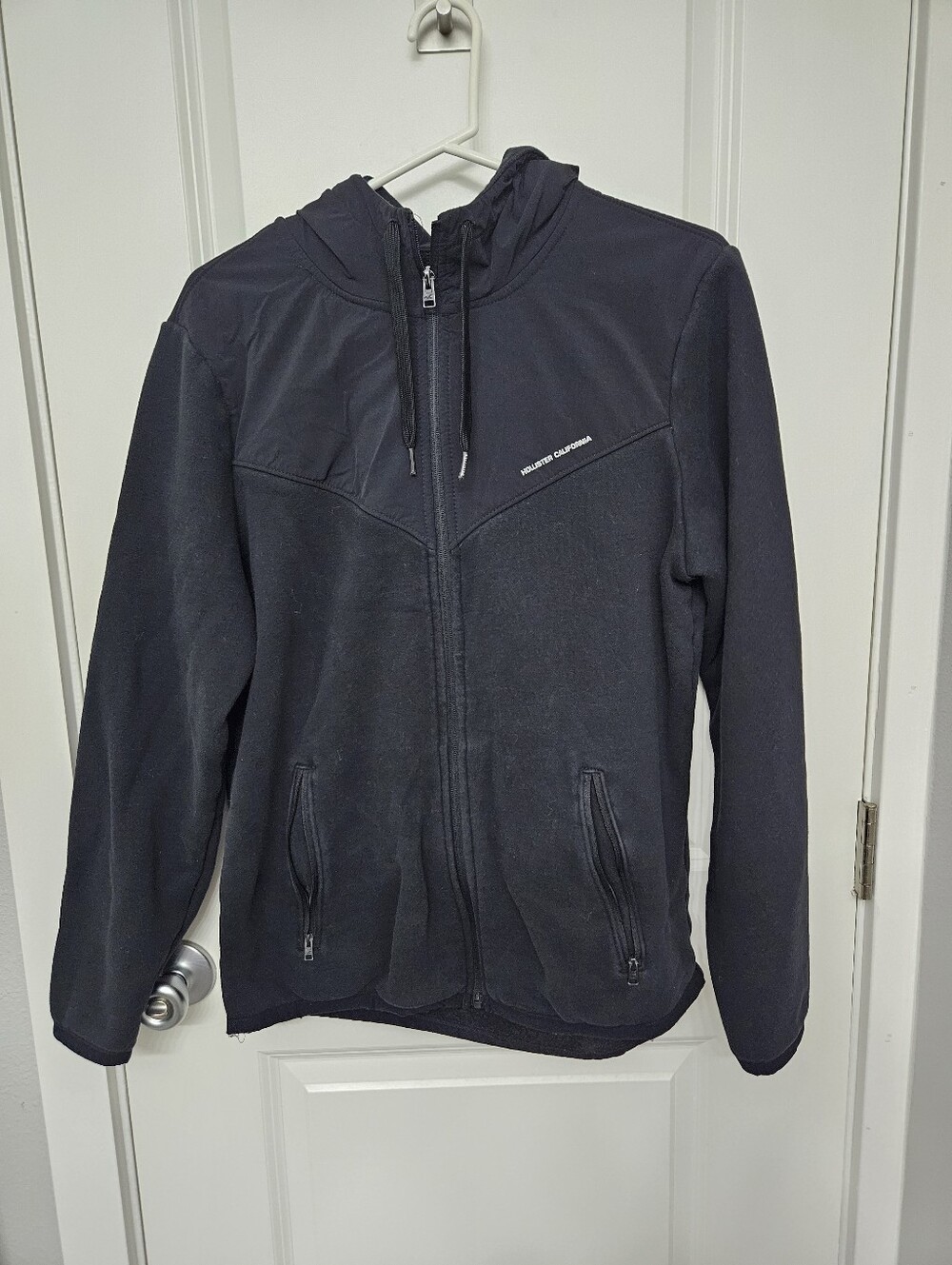 Men's Hollister Medium Full Zip Scuba Hoodie Drawstring 2 Front Pockets